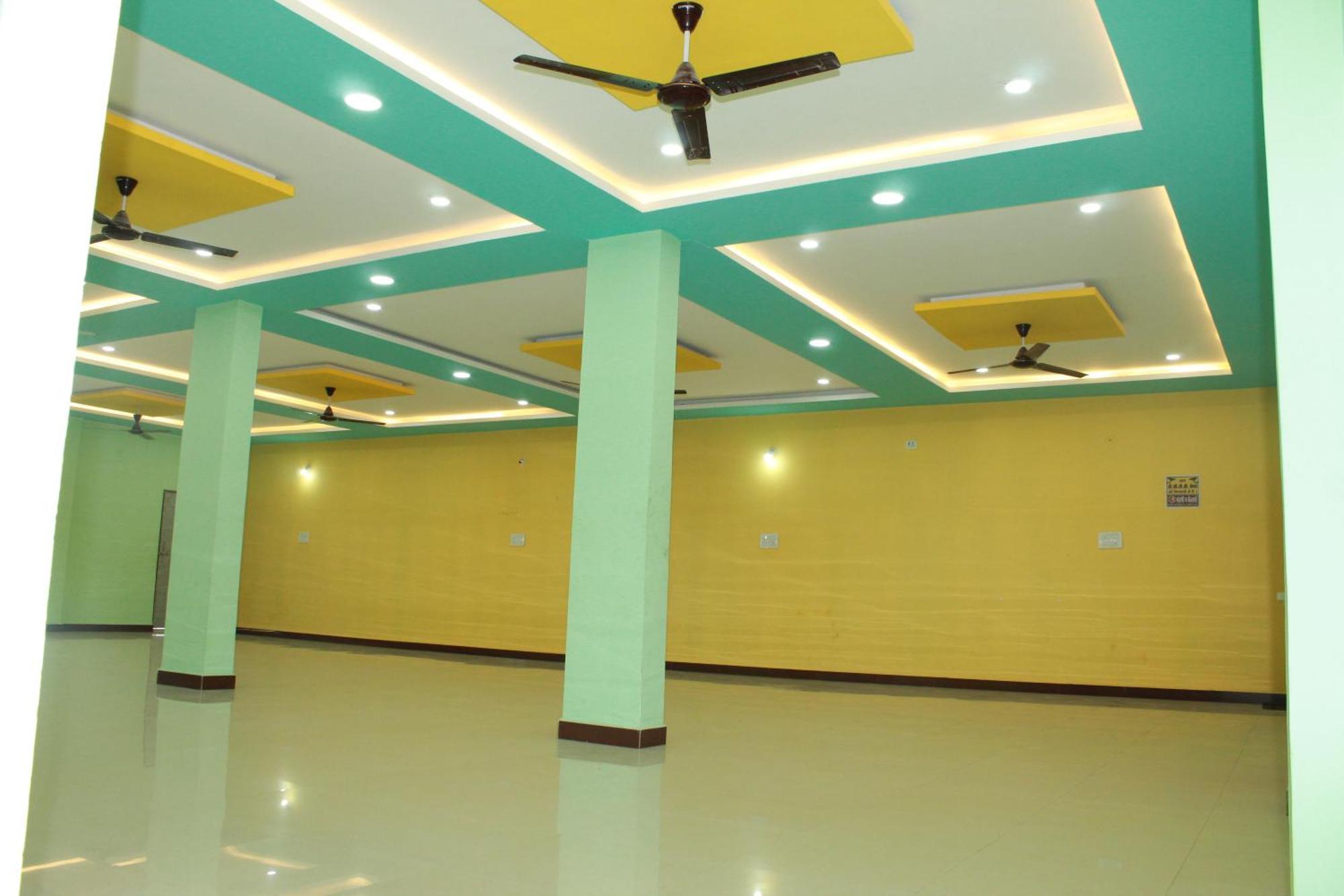 Utsav Lodge And Mangal Bhavan Piparia Luaran gambar