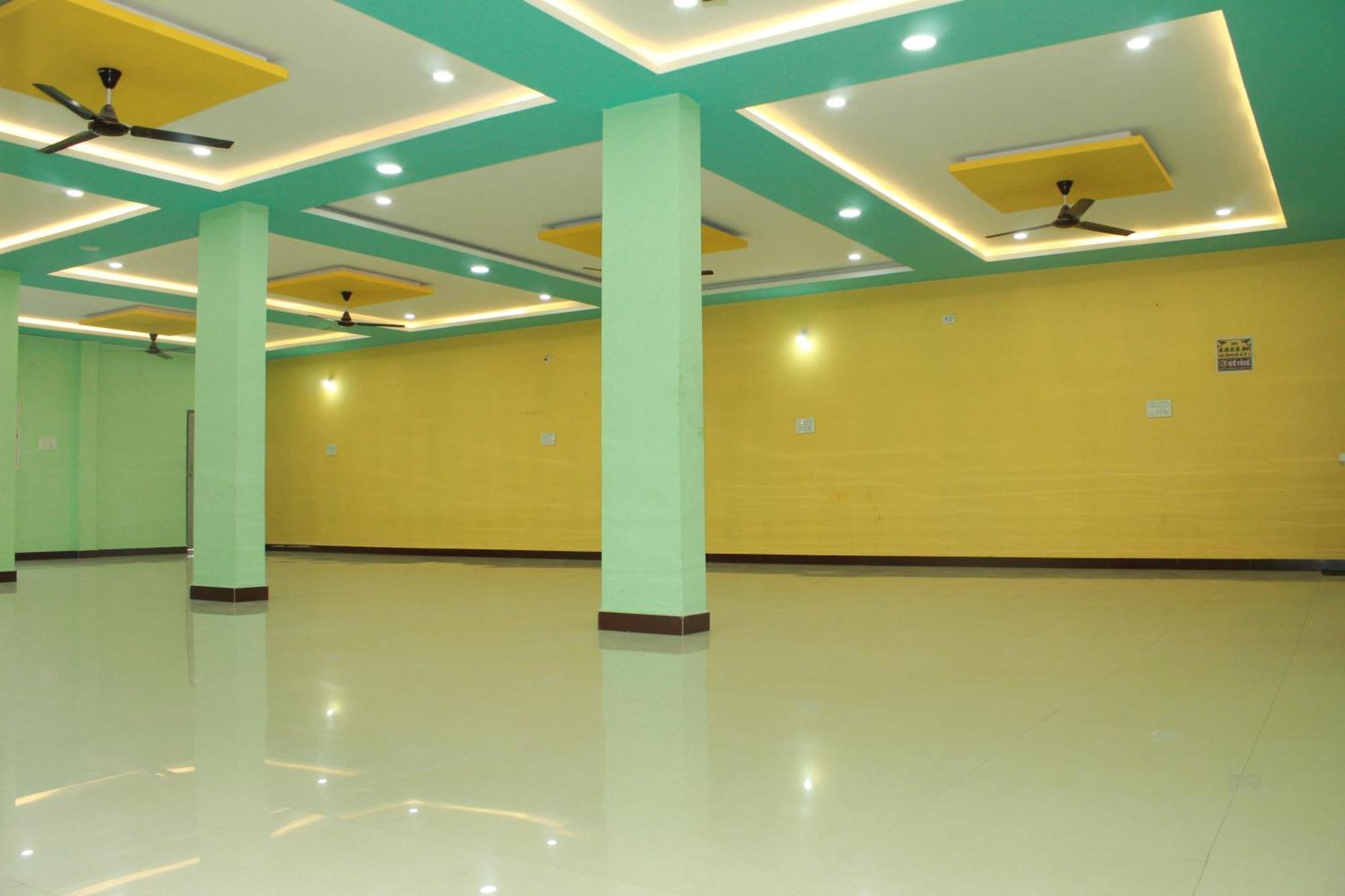 Utsav Lodge And Mangal Bhavan Piparia Luaran gambar